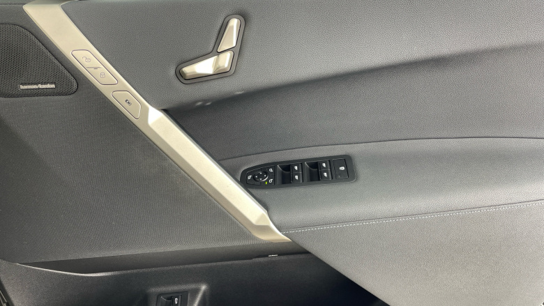 BMW iX 240kW xDrive40 M Sport 76.6kWh 5dr Auto Electric Estate